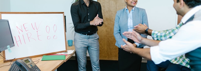 PEOs vs. EORs: Optimizing HR Functions and Global Hiring